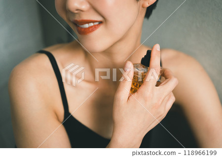 Women's Fragrances 118966199