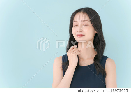 30多歲女人的肖像 118973625