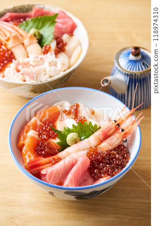 北海道風味海鮮蓋飯 118974310