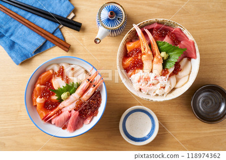 Hokkaido-style seafood bowl Hokkaido-style seafood bowl 118974362