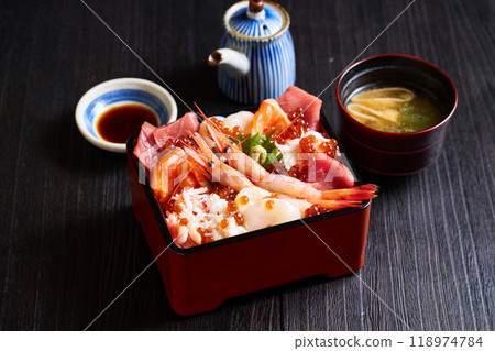 北海道風味海鮮散壽司 118974784