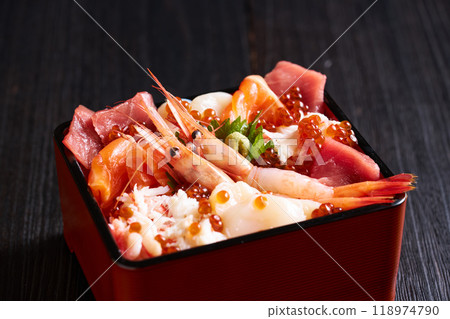 Hokkaido-style seafood sushi Hokkaido-style seafood sushi 118974790