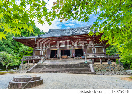 The main hall of Jingoji Temple in Ukyo Ward, Kyoto City The main hall of Jingoji Temple in Ukyo Ward, Kyoto City 118975096