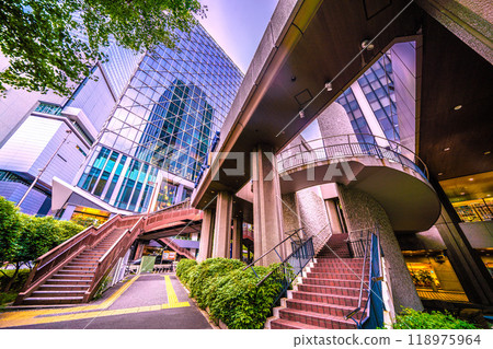 日本東京城市景觀，一座有步行橋的城市。澀谷2丁目、紺野坂下人行天橋、澀谷Akush等=10月4日 118975964