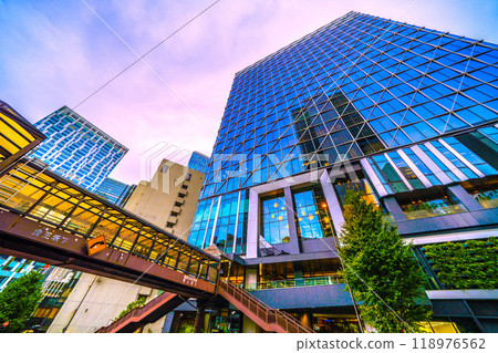 日本東京城市景觀，一座有步行橋的城市。澀谷2丁目、紺野坂下人行天橋、澀谷Akush等=10月4日 118976562