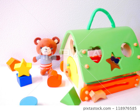 Teddy bear and building blocks Teddy bear and building blocks 118976585