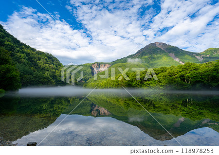 Kamikochi Taisho池塘的風景 Kamikochi Taisho池塘的風景 118978253