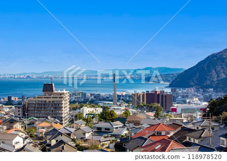 View of Beppu Bay and Mount Takasaki from Beppu City 118978520