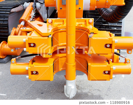Compact multifunctional drilling rig Compact multifunctional drilling rig 118980916