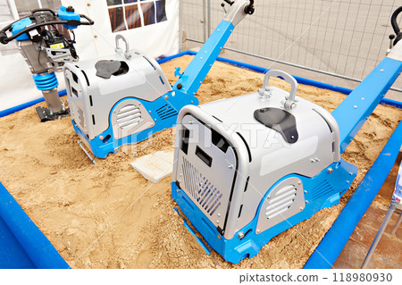 Diesel reversible plate compactors on sand Diesel reversible plate compactors on sand 118980930