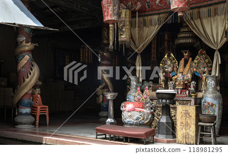 Chinese god statues on Chinese altar table at Phutthamonthon sathan or Sun wukong shrine. Chinese god statues on Chinese altar table at Phutthamonthon sathan or Sun wukong shrine. 118981295