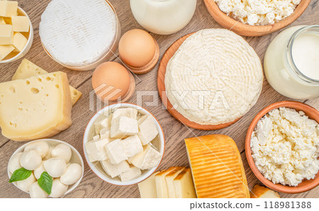 Farm dairy products milk, cheeses, cottage cheese, eggs, yogurt, butter. organic healthy products diet concept. top view 118981388