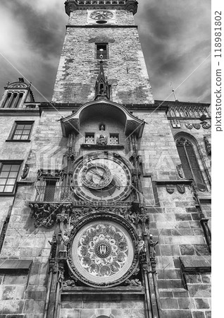 The astronomical clock showing the time in Prague, Czech Republic 118981802
