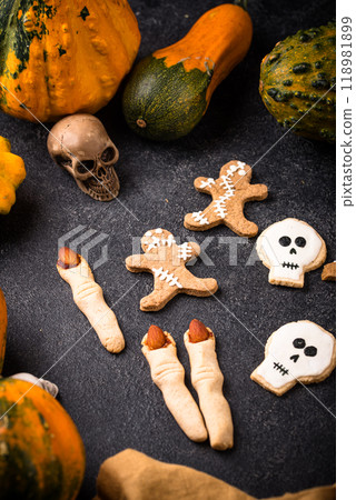Halloween scary gingerbread cookies for party Halloween scary gingerbread cookies for party 118981899