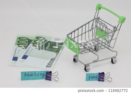 Banknotes are intended to pay for heating. Banknotes are intended to pay for heating. 118982772