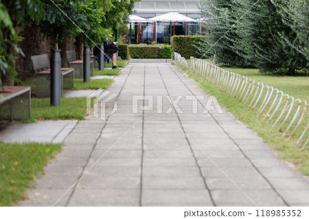 Roadside rest area 118985352