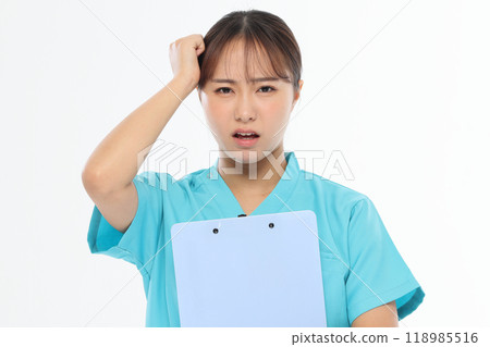 Worried nurse negative Worried nurse negative 118985516