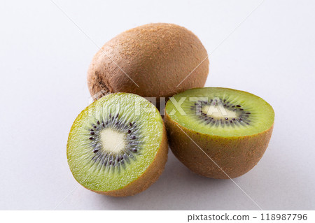 Kiwi fruit	 118987796