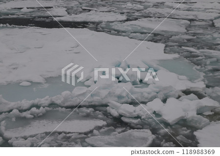 Monbetsu Ice floe Monbetsu Ice floe 118988369