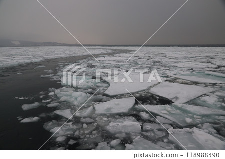 Monbetsu Ice floe Monbetsu Ice floe 118988390