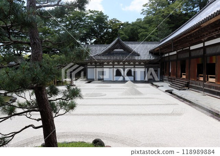 The National Treasure Zuiganji Temple's Main Hall and Courtyard, the Spirit of Japan 118989884