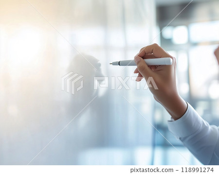 手寫在白板上 118991274