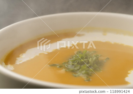 南瓜濃湯蔬菜湯 118991424