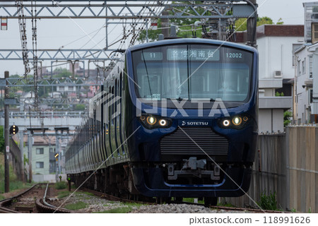 Sotetsu 12000 series (formation photo) 118991626