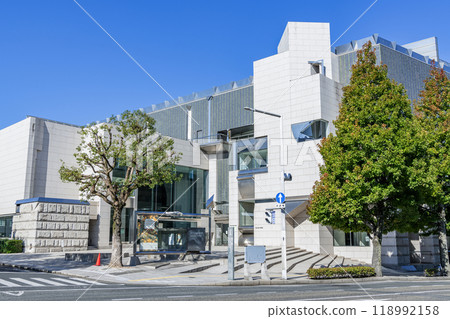 岡山縣,岡山市,岡山縣美術館在陽光明媚的日子 岡山縣,岡山市,岡山縣美術館在陽光明媚的日子 118992158