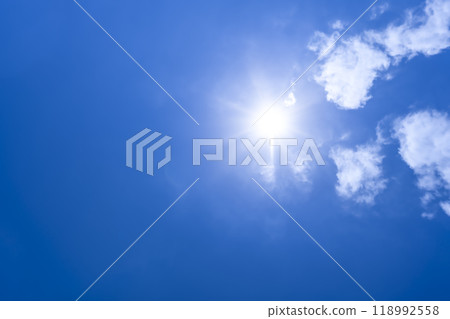 Summer sky, sun and clouds Yokohama Summer sky, sun and clouds Yokohama 118992558