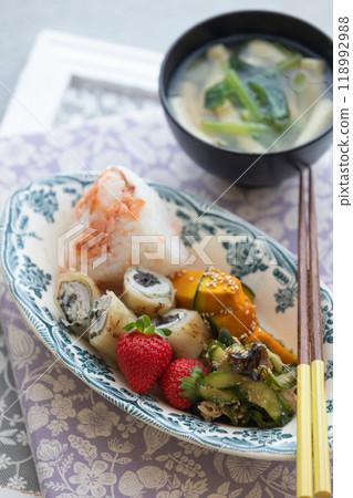 Easy Japanese-style plate Easy Japanese-style plate 118992988