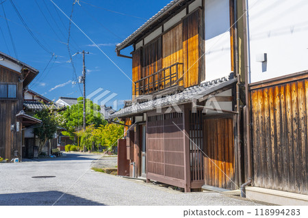 近江八幡：白牆商人住宅林立的迷人街道 118994283