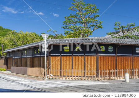 The charming streets of Shinmachi, Omihachiman 118994300