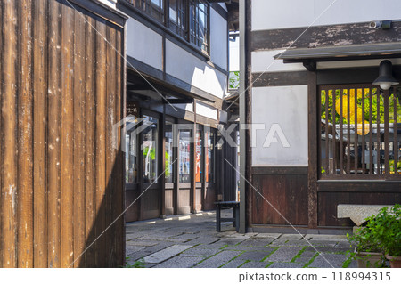 Hachimanbori stone-paved alley Hachimanbori stone-paved alley 118994315