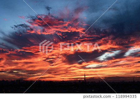 秋天傍晚的風景 118994335