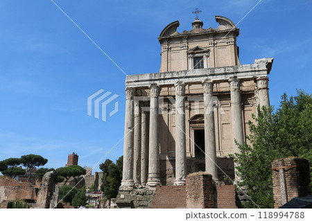 The Roman Forum, the political and economic centre of ancient Rome The Roman Forum, the political and economic centre of ancient Rome 118994788