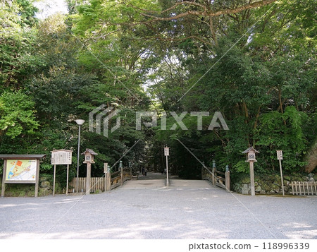 三重縣, 伊勢市, 伊勢神宮/外宮(豐予大神宮)北門(夏末) 三重縣, 伊勢市, 伊勢神宮/外宮(豐予大神宮)北門(夏末) 118996339
