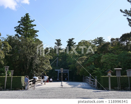 三重縣、伊勢市、伊勢神宮/外宮（豐予大神宮） 表參道與日之出橋（夏末） 118996341