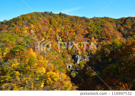 Autumn Naruko Gorge 118997532