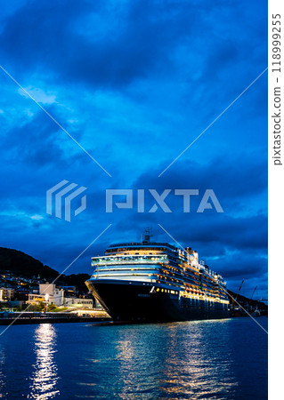 長崎港客船抵達（Westerdam） 水部之森公園夜景燈飾【長崎市】 118999255