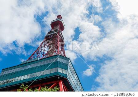 仰望北海道札幌大通公園電視塔 118999366