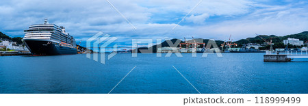 Passenger ship arriving at Nagasaki Port (Westerdam) Evening view from Waterfront Forest Park Panorama [Nagasaki City] 118999499