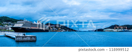 Passenger ship arriving at Nagasaki Port (Westerdam) Evening view from Waterfront Forest Park Panorama [Nagasaki City] 118999512