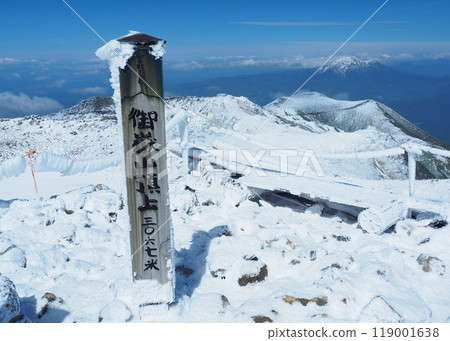 木曾禦岳的雪峰 119001638