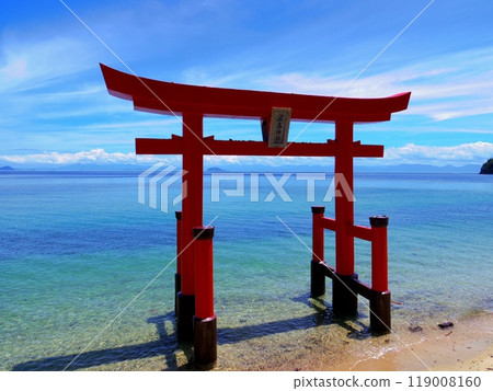 Itsukushima Shrine on Suo-Oshima Island (Suo-Oshima Town, Yamaguchi Prefecture) Itsukushima Shrine on Suo-Oshima Island (Suo-Oshima Town, Yamaguchi Prefecture) 119008160