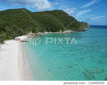 Aerial view of the secluded Karamanohama beach on Zamami Island, Okinawa Prefecture 119009380
