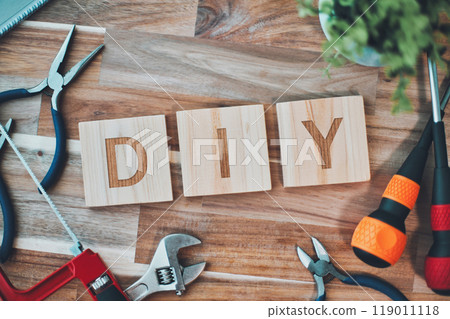 DIY letters and tools 119011118