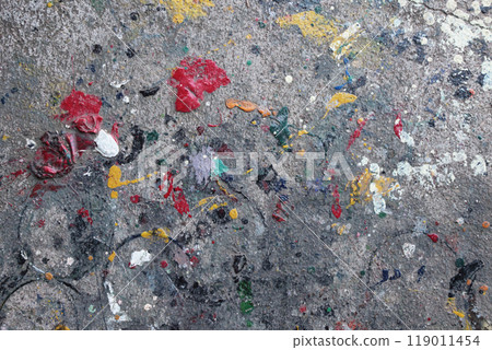 Pollock-style action painting with splattered paint Pollock-style action painting with splattered paint 119011454