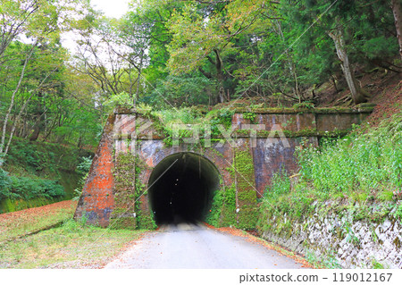 Scenery of the old Hokuriku Main Line mountain tunnel in Fukui Prefecture 119012167
