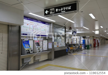 大阪地鐵千日前線南辰巳站內 119012554